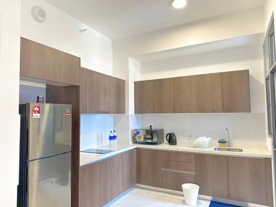 Netflix Two Bedroom Troika Kota Bharu Homestay 118 Bagian luar foto