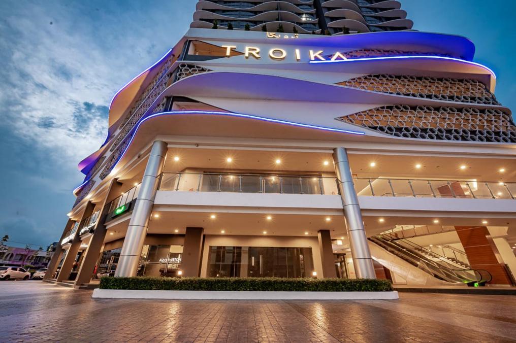 Netflix Two Bedroom Troika Kota Bharu Homestay 118 Bagian luar foto